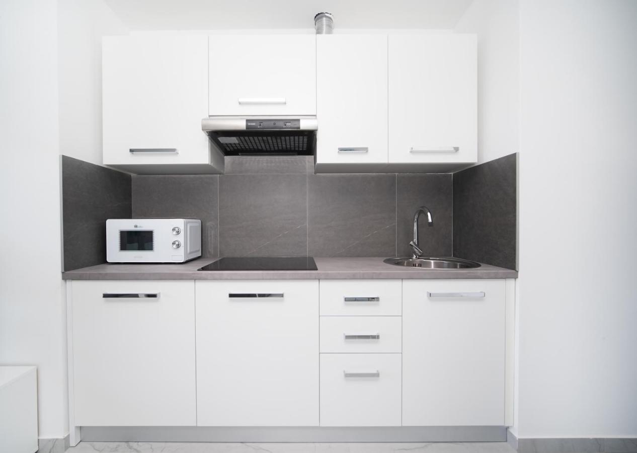 Villa Apartments Lela Рабац Екстер'єр фото
